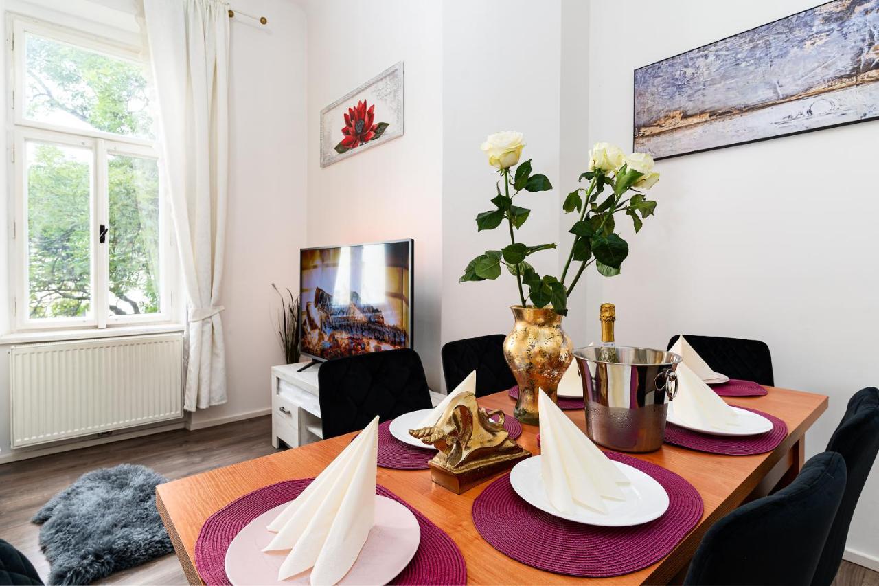 פראג Emperors Elegance Suite מראה חיצוני תמונה