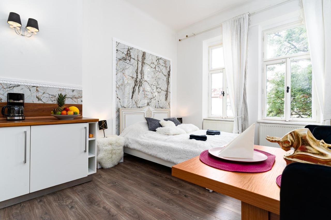 פראג Emperors Elegance Suite מראה חיצוני תמונה
