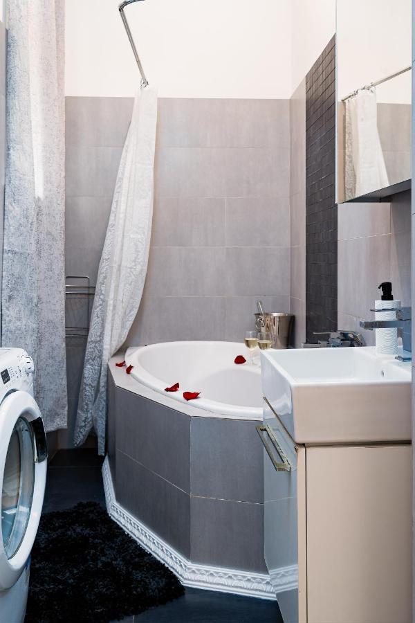 פראג Emperors Elegance Suite מראה חיצוני תמונה